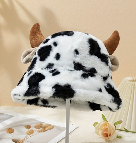 Furry cow print bucket hat - print,