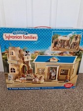BOXED Sylvanian Families Vintage St Francis School House & Library