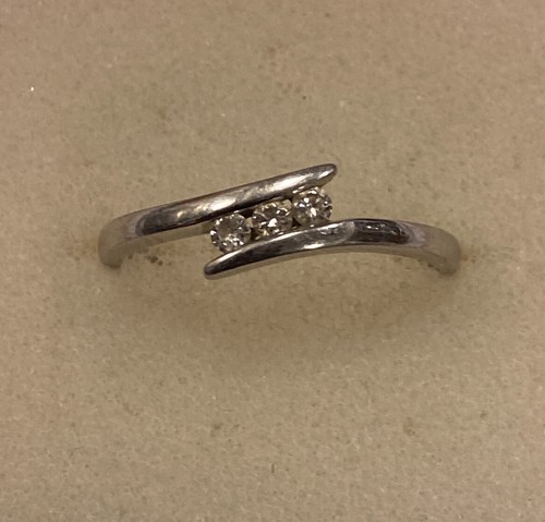 9ct white gold diamond - white, trilogy