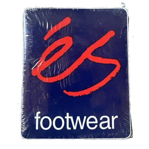 Footwear és logo - es,