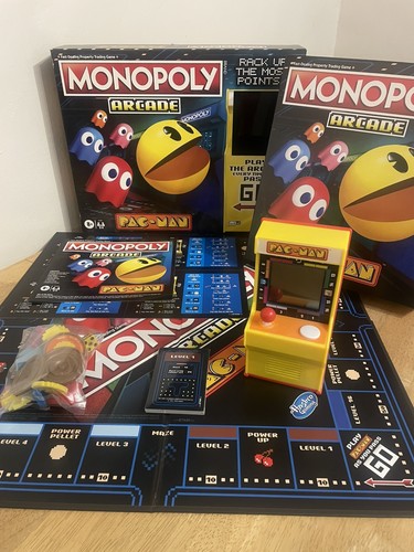Monopoly arcade pac man - pac-man, board