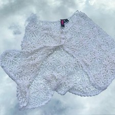 90s/y2k vintage, white