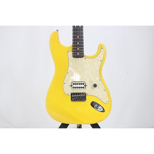 Fender tom delonge - fender,