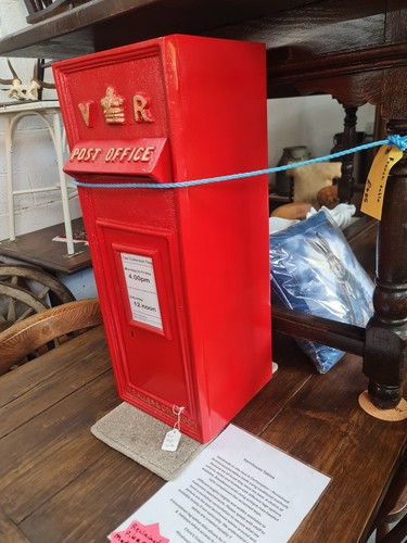 Genuine royal mail - , stand