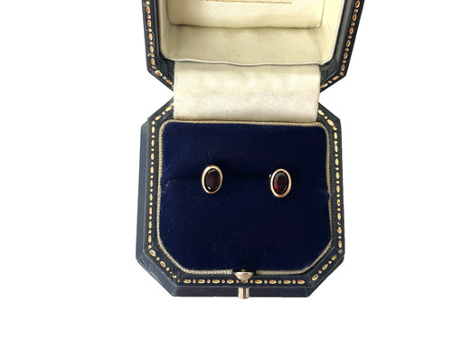Garnet earrings 9ct gold - 9ct, stud
