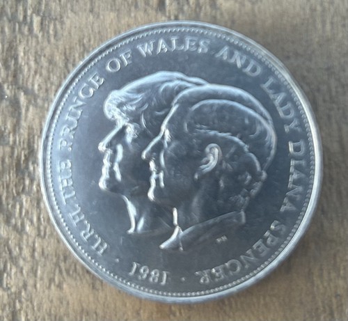 1981 25p crown - 25p,