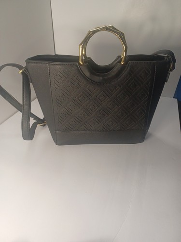 Liz claiborne black - liz, satchel