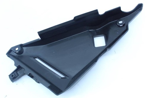 Right saddle side panel - right,