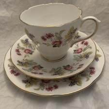 Vintage 1970's HM Royal