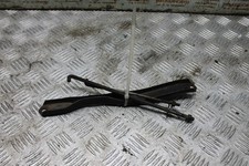 BFD083611 2014 TOYOTA HILUX 2.5 BATTERY CLAMP