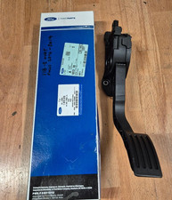 FORD FOCUS THROTTLE PEDAL