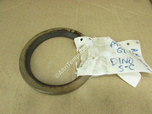 Oil seal engine shaft - oil,