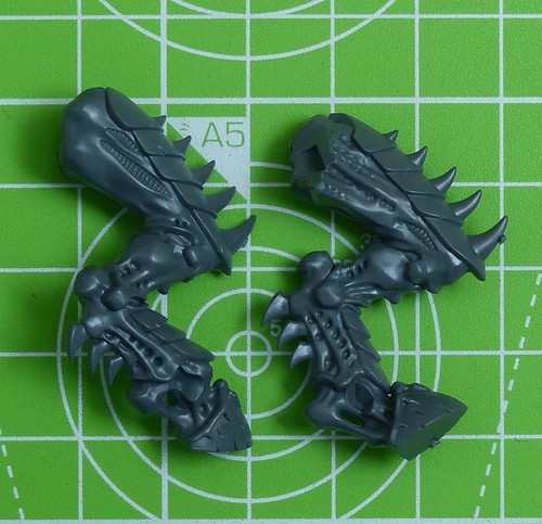 Pair legs tyranid - legs,