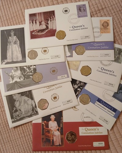 Coin covers the queen - coin,