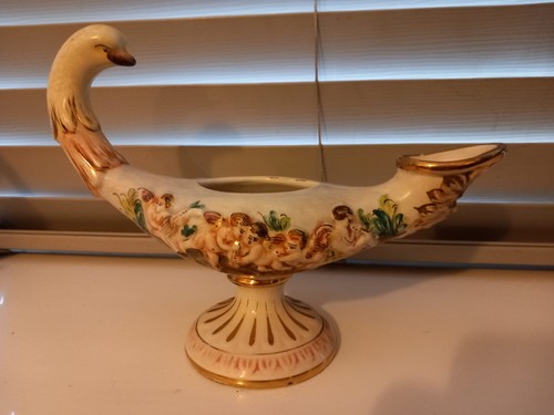 Vintage capodimonte swan - vintage,