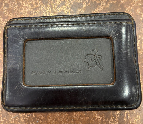 Saddleback leather card - saddleback,