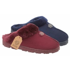 LADIES SNUGGLE SLIPPERS IN