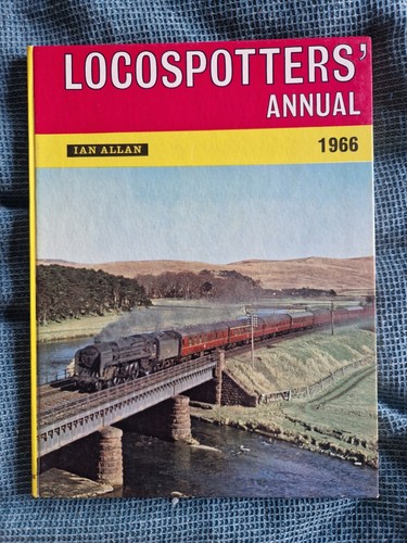 Ian allan locospotters annual - ian,