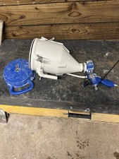 Graco FastFinish Pressure Boosted Hopper Gun