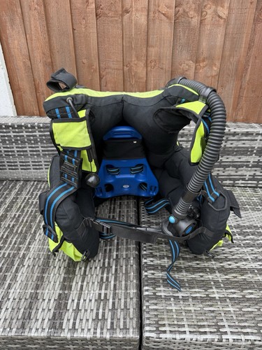 Buddy commando bcd size - bcd,
