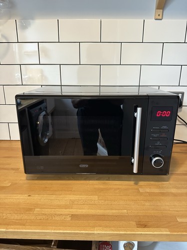 Brand new delonghi 900w enamel - brand,