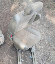 1 Swivel Captain Seats ISOFIX