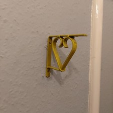 2x Heart Metal Shelf Support