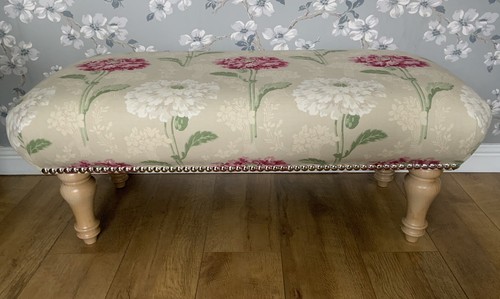 New footstool laura - a,