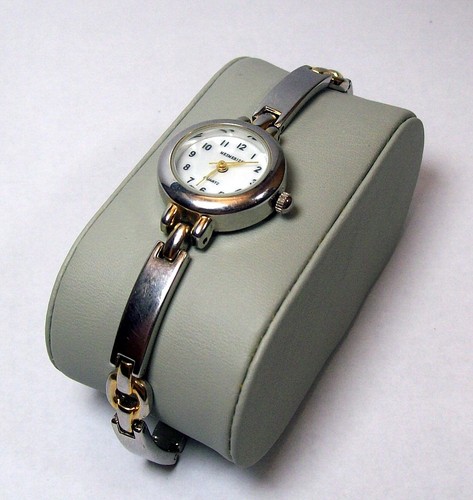 Mesmerize ladies watch vtg - watch,