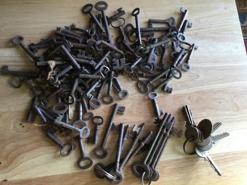 Over 100 original antique hand - 100,