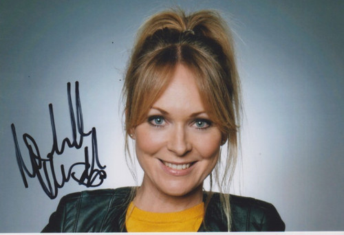 Michelle hardwick hand - ,