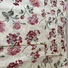 Set of 6 Vintage Floral Damask Large Place Mats. 19 x 14 inhes.