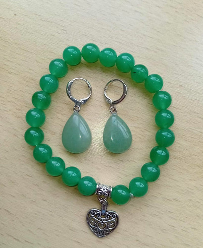 Green aventurine heart - green,