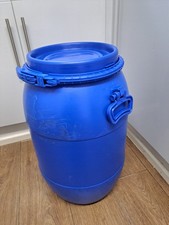 Plastic barrel with lid 50
