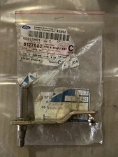 GENUINE FORD GRANADA SCORPIO COSWORTH WIPER ARM PIVOT & SHAFT ASSY 6127682