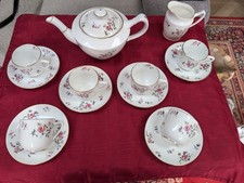 VINTAGE LAWLEYS BONE CHINA TEAPOT TEACUPS  SAUCERS & MILK JUG PINK ROSES TEASET