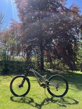 Commencal Supreme DH V4