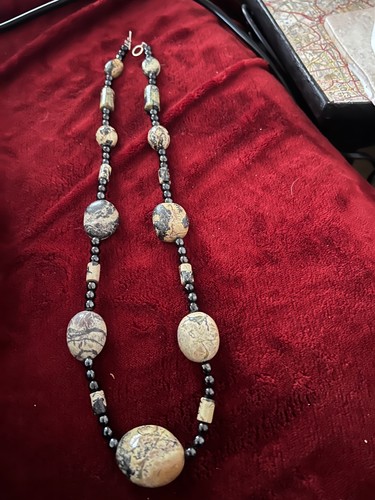 Gorgous statement - statement, (jasper?