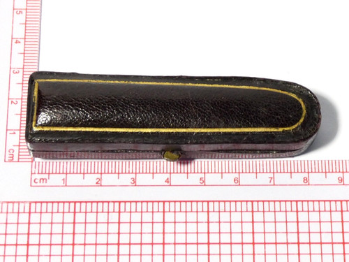Antique empty cheroot case - empty,