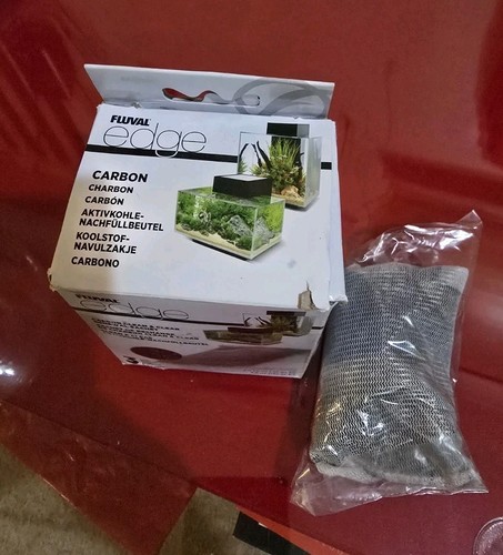 Fluval edge carbon pack plus - fluval,