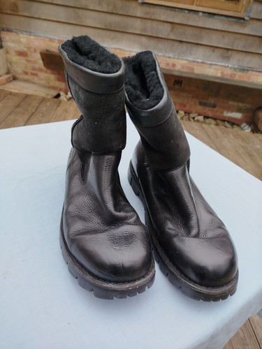 Ugg black leather - ugg, sheepskin