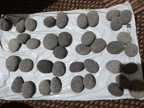 Natural grey river stones - natural,