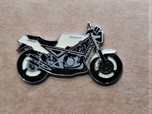 Yamaha r1z lapel - yamaha, badge
