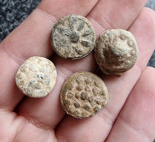 Medieval lead buttons - medieval,