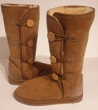 UGG Womens Bailey Button
