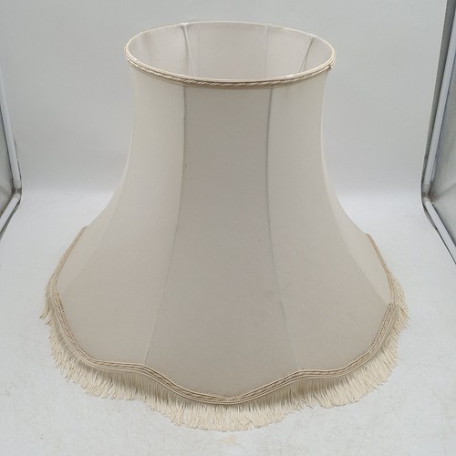 Large cream tassel - large,