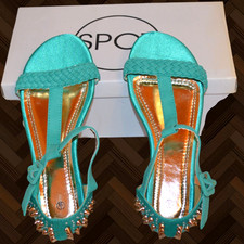 BRAND NEW BOX SIZE UK 3 AQUA