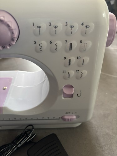 Sewing machine - sewing,