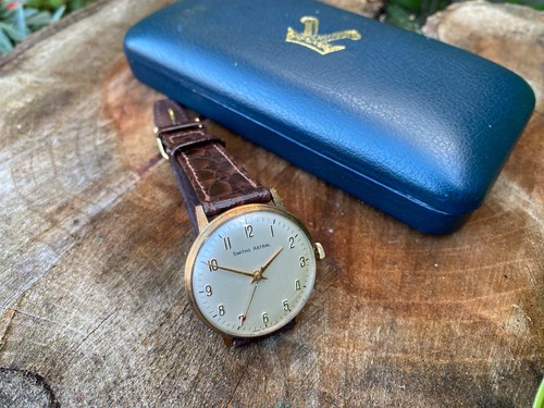 Vintage 9ct gold smiths - vintage,