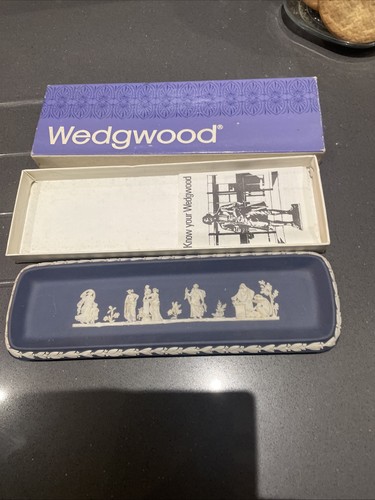 Wedgwood pin tray blue and - tray,